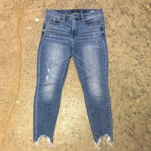 Lucky Brand Blue Cropped Jeans